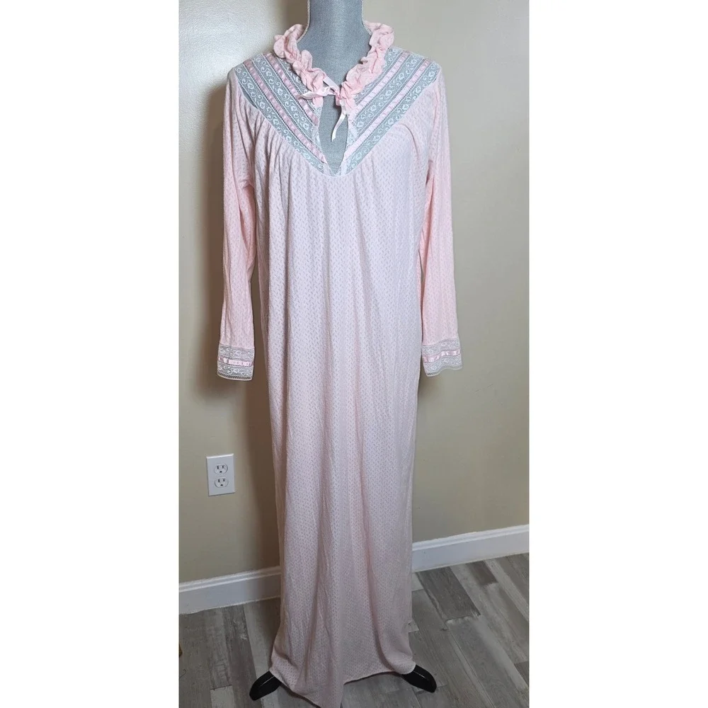 Vintage Pink Pointelle Nightgown Lace Ruffle V-Neck Long Sleeve Coquette